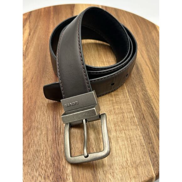 Levi's Other - Levi’s Belt Men’s Size 36/90 Brown Bonded Leather Gunmetal Buckle Casual Classic